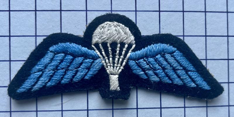 Scarce WW2 Special Forces British Parachute Qualification 'Black' Backing Version Wings