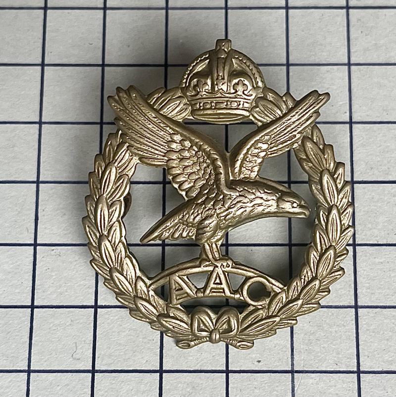 cWW2 Army Air Corps (AAC) Other Ranks Cap Badge