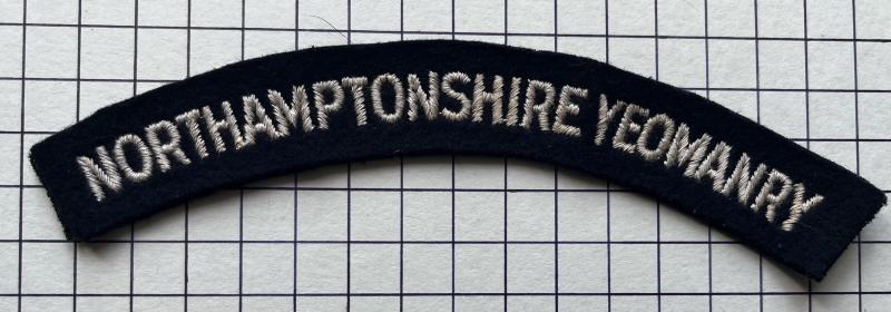 cWW2 Northamptonshire Yeomanry Regt Cloth Shoulder Title Badge