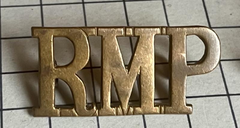 Royal Military Police (RMP) Brass Shoulder Title Badge