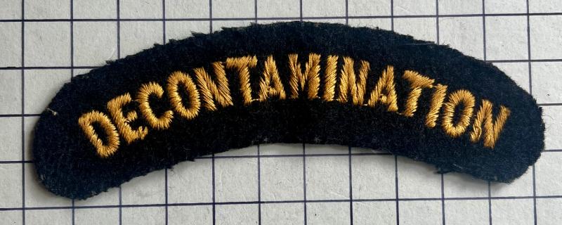 cWW2 Civil Defence (CD) Decontamination Cloth Shoulder Title Badge