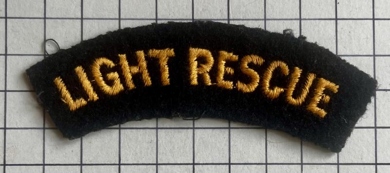 cWW2 Post 1942 Civil Defence (CD) Light Rescue Cloth Shoulder Title Badge