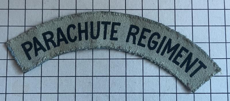 cWW2 Printed Parachute Regiment Shoulder Title Badge