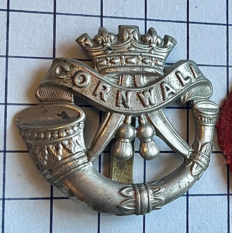 cWW1 WW2 Duke of Cornwalls Light Infantry (DCLI) Cap Badge