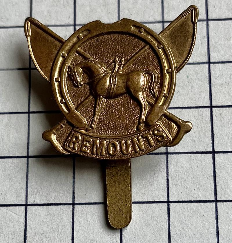 cWW1 British Army Remounts Service Cap Badge