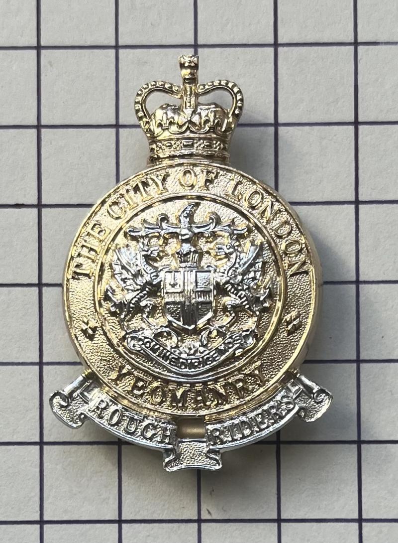 The City of London Yeomanry Anodised Cap Badge 'Rough Riders'