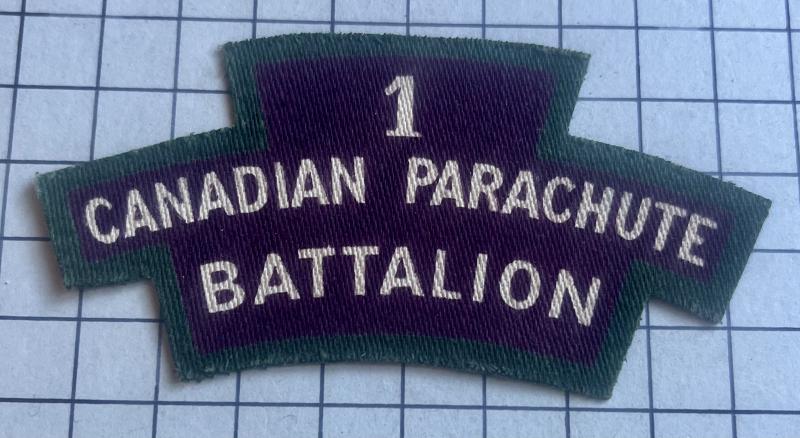 cWW2 1st Canadian Parachute Battalion Printed Cloth Shoulder Title Badge