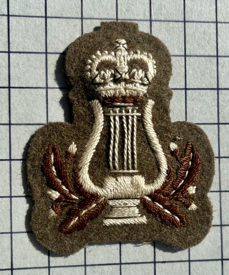 Post 1952 Large British Army Musician Bandsman Trade Patch Badge