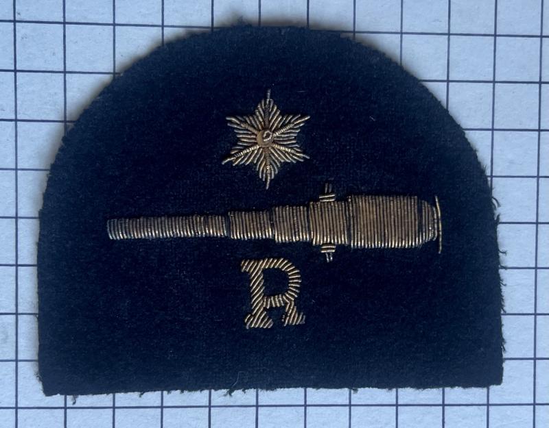 cWW2 Royal Navy (RN) Naval Radar Control Able Rate Gunner Wire Embroidered Trade Qualification Specialist Patch Badge