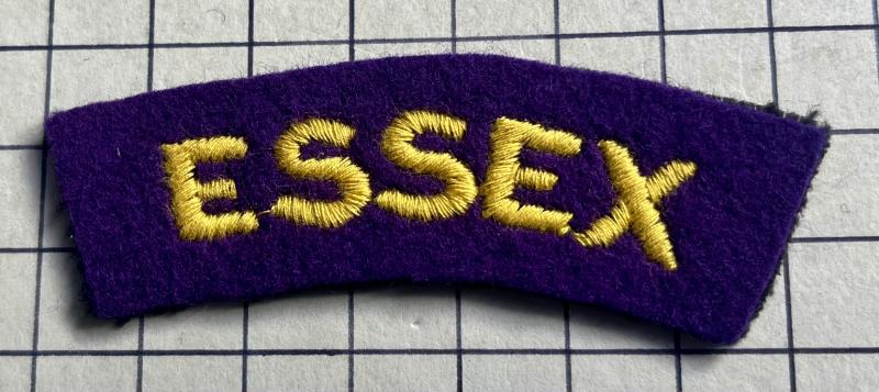 c1953-58 Essex Regiment Purple Battle Dress (BD) Cloth Shoulder Title Badge Patch