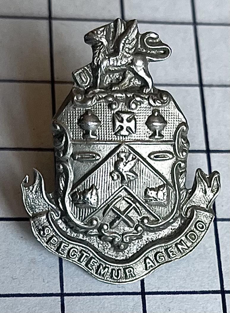 Barnsley County Borough Police Constabulary Collar Badge