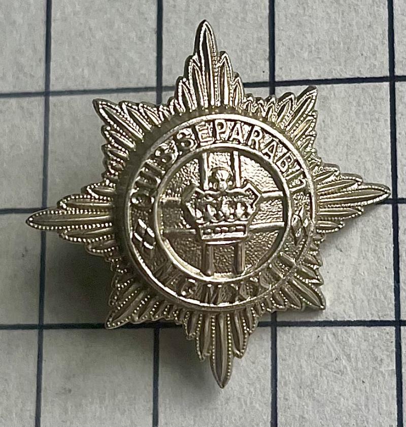 c1950s 4th/7th Royal Dragoon Guards White Metal Collar Badge