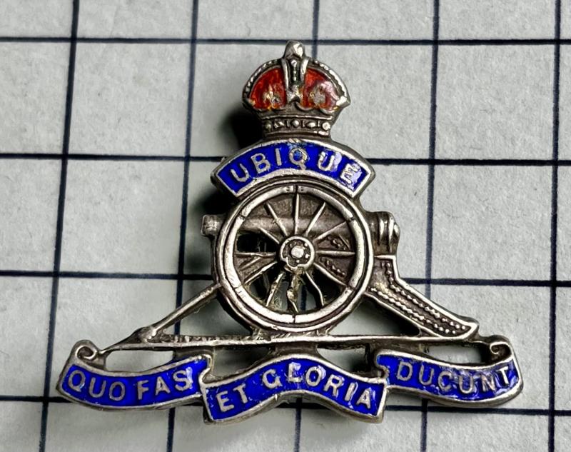 cWW2 British Royal Artillery (RA) Silver Sweetheart Badge