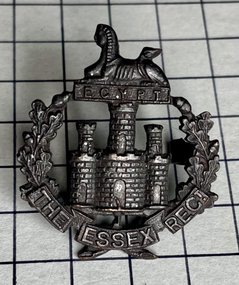 c1903-58 Essex Regiment Officer Service Dress (OSD) Bronzed Cap Badge