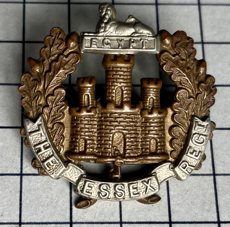 Post 1902 Edwardian Era Essex Regiment Cap Badge Lugs