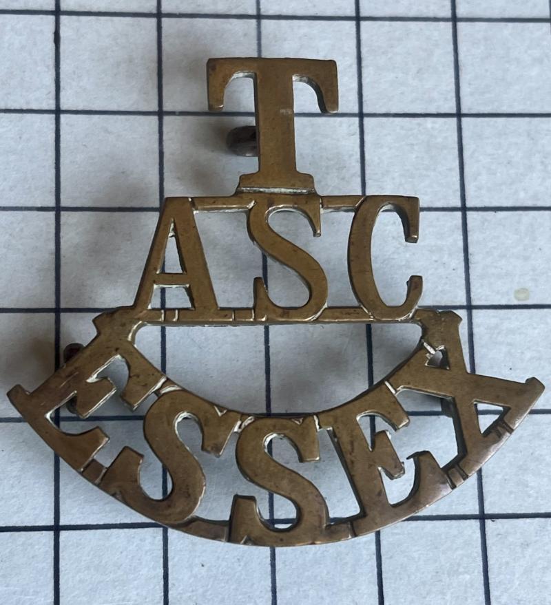 cWW1 British Territorial Army Service Corps Essex T/ASC/ESSEX Brass Shoulder Title Badge