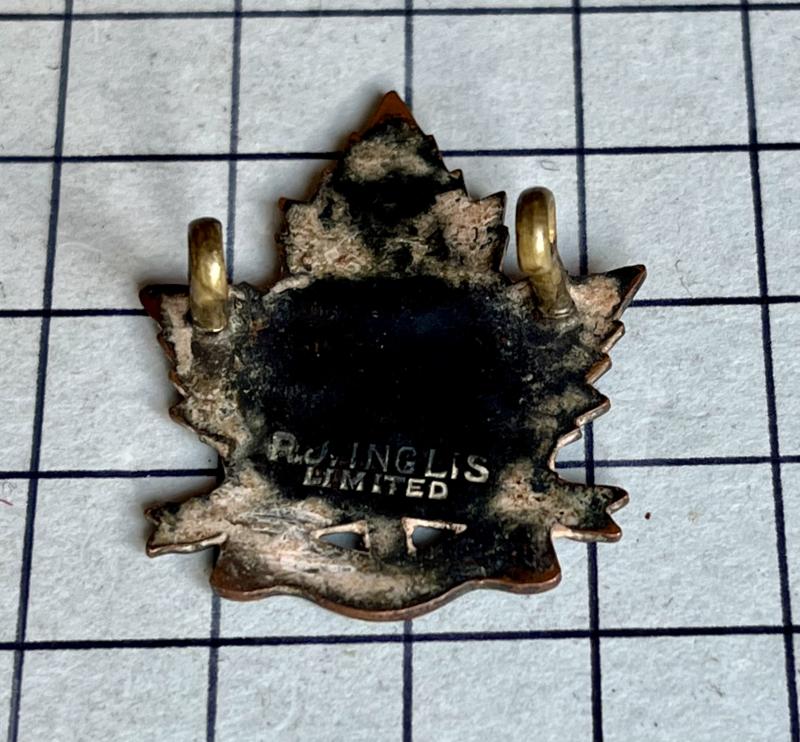 c1915-17 WW1 65th Battalion (Saskatchewan) Canadian CEF Collar Badge Maker Inglis