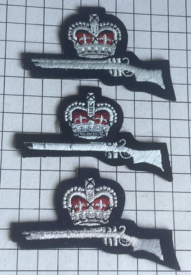 Post 1952 3x Variations Air Training Corps (ATC) British Cadet Cloth Rifle Marksman Badge Patch