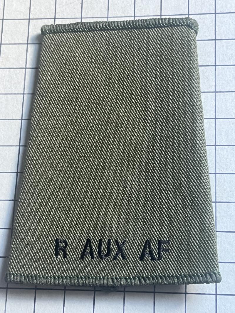 Royal Auxiliary Air Force Shoulder Title Slip-On Rank Slide Badge
