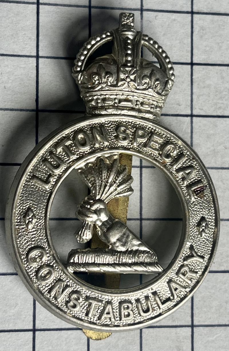 Pre-1953 Luton Beds Special Constabulary Police Cap Badge