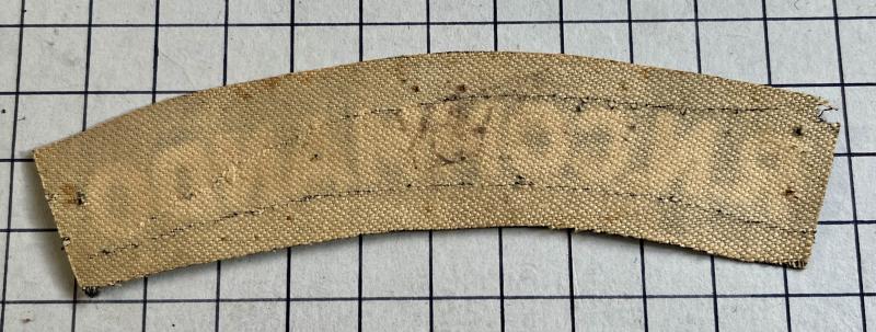cWW2 Royal Navy (RN) Commando Calico Printed Shoulder Title Badge