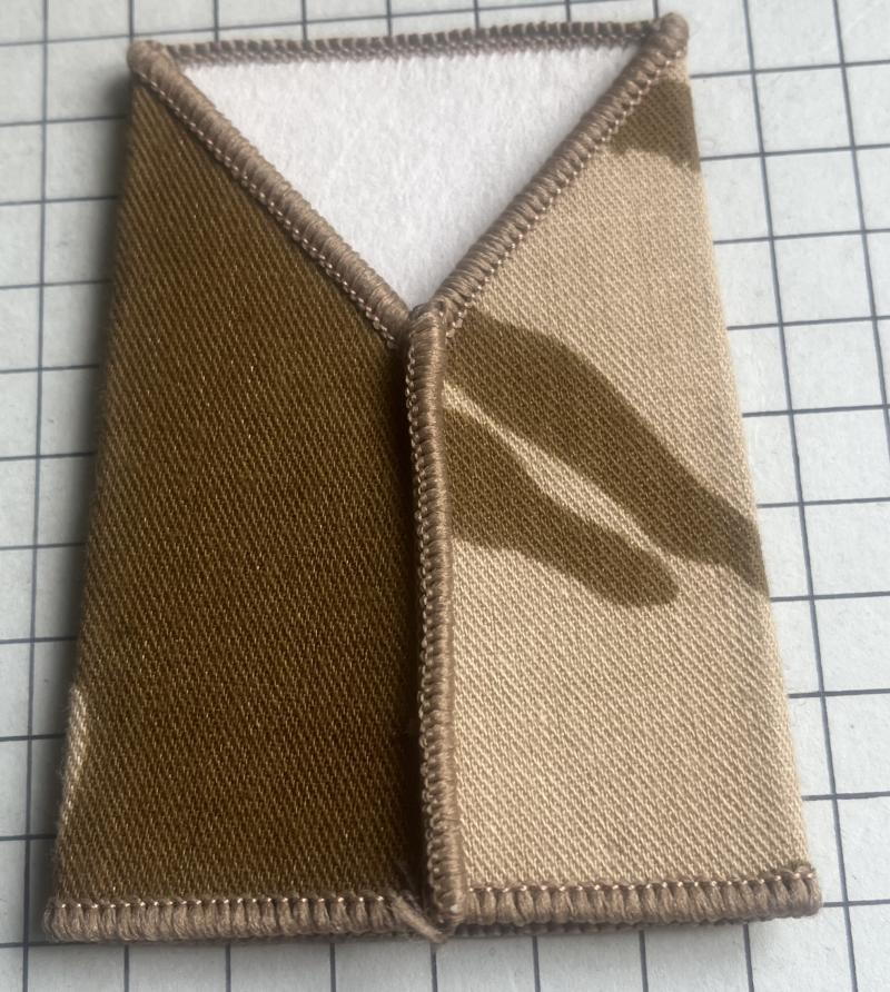 Pre 2005 Royal Air Force (RAF) Desert Tactical Communications Wing (TCW) JT Shoulder Title Badge