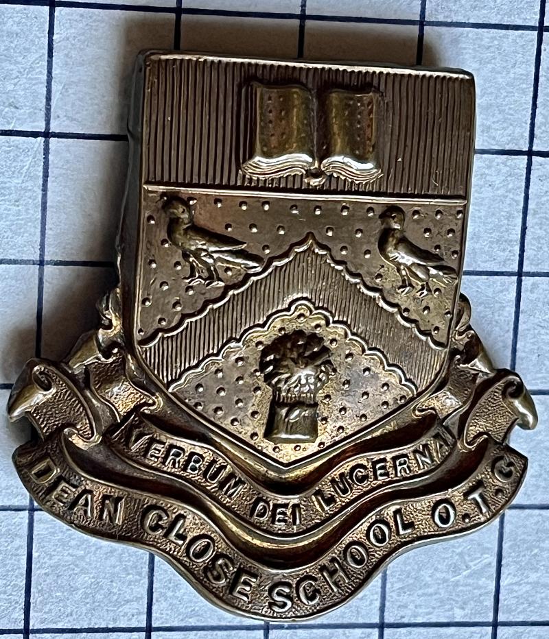 Pre 1948 Dean Close School Cheltenham Officer Training Corps (OTC) Gloucestershire Cap Badge