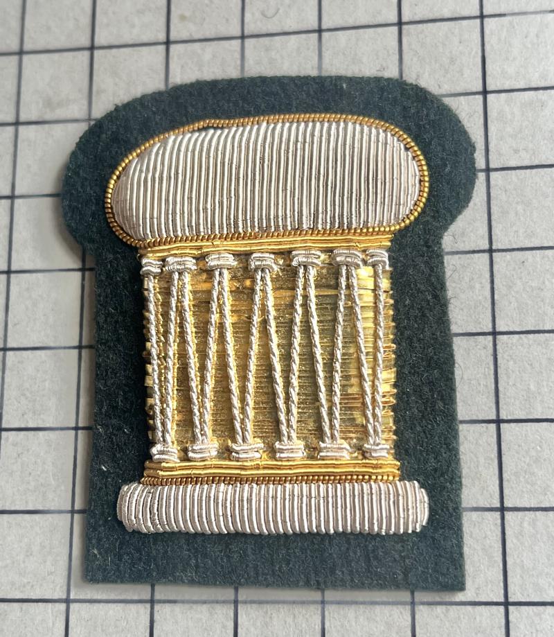 No1 Dress Gold on Rifle Green Drummer Drum Qualification Trade Wire Embroidered Badge