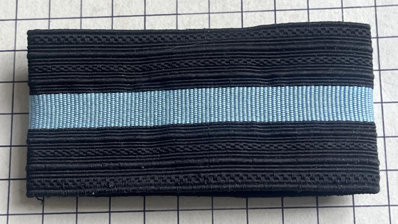 Royal Air Force (RAF) Air Commodore Rank Braid Cuff Shoulder Badge