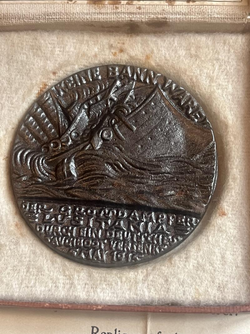 cWW1 RMS Lusitania Medal Boxed with Certificate Complete