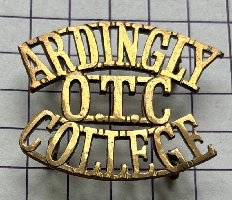 c1908-40 Ardingly Sussex College Officer Training Corps (OTC) Shoulder Title Badge