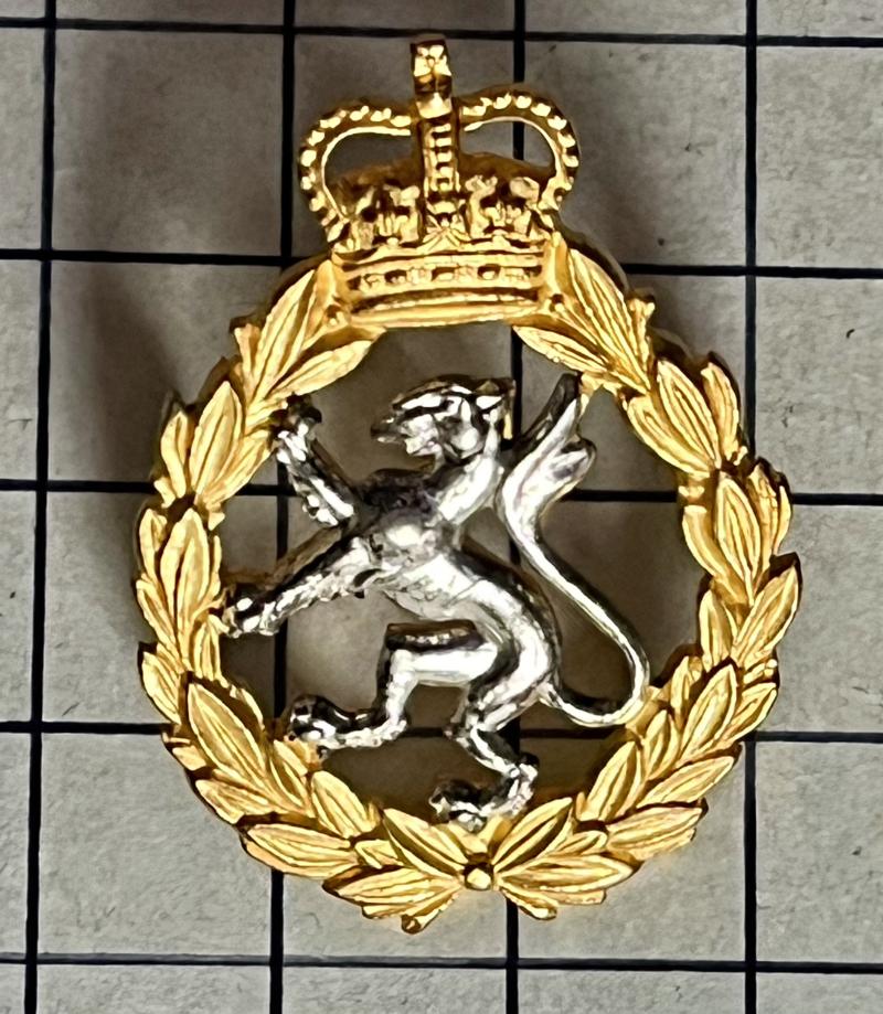 Women's Royal Army Corps (WRAC) Officer Silver Plate and Gilt Cap Badge