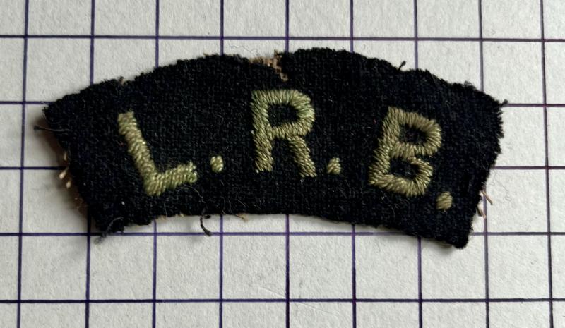 cWWI London Rifle Brigade (LRB) Cloth Shoulder Title Badge