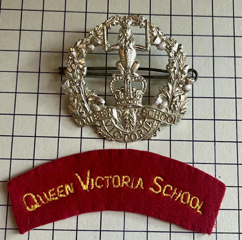 Queen Victoria's School Scotland Combined Cadet Force (CCF) Cloth Shoulder Title Patch & Anodised Cap Badge