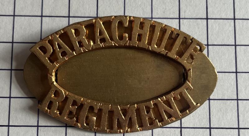 Parachute Regiment Brass Shoulder Title Badge