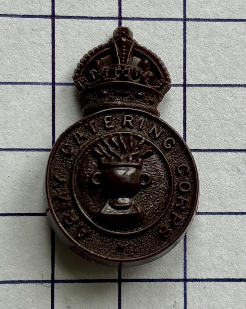 cWW2 Army Catering Corps (ACC) Plastic Economy Cap Badge