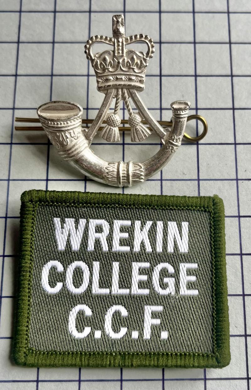 Wrekin College Shropshire Combined Cadet Force (CCF) Shoulder Title Patch and Rifles Cap Badge Worn by Cdts at the College