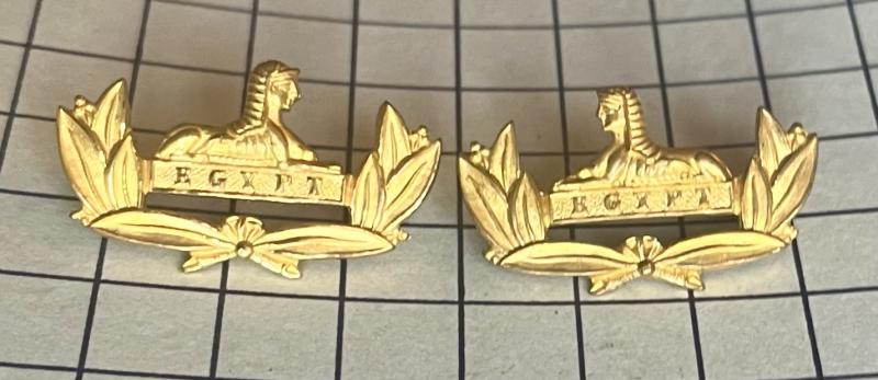 c1946-61 Pair of Gloucestershire Regiment Small Officer Gilt Collar Badges