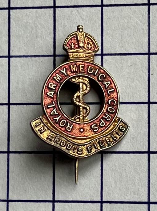 Royal Army Medical Corps (RAMC) Enamel Sweetheart Pin Badge