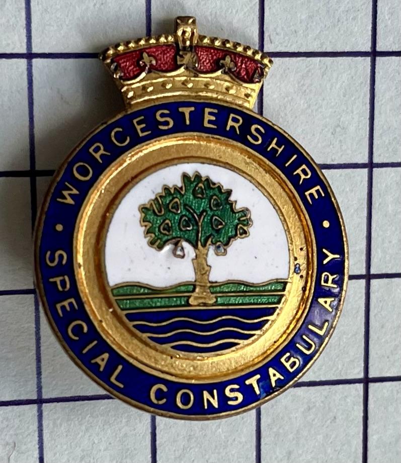 cWW2 Worcestershire Police Special Constabulary Constable Gilt & Enamel Lapel Badge.