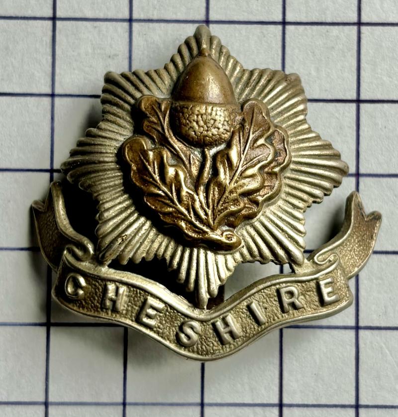 cWW1 Cheshire Regiment Cap Badge