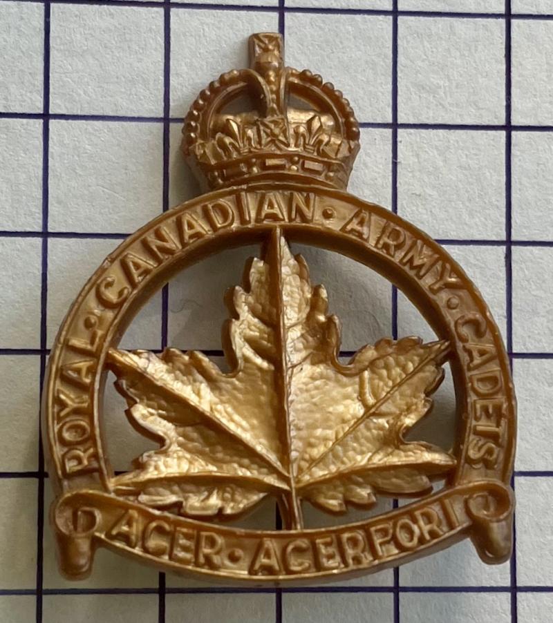 WW2 Royal Canadian Army Cadets Plastic Cap Badge