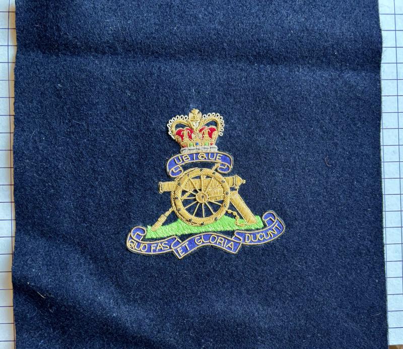 Post 1952 Royal Artillery (RA) Un-Cut Blazer Pocket Badge