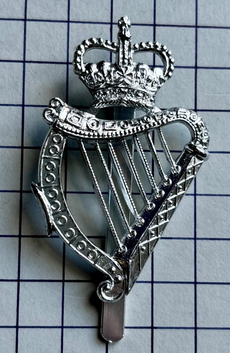 The London Irish Rifles Regiment Anodised Aluminium Gaunt Cap Badge