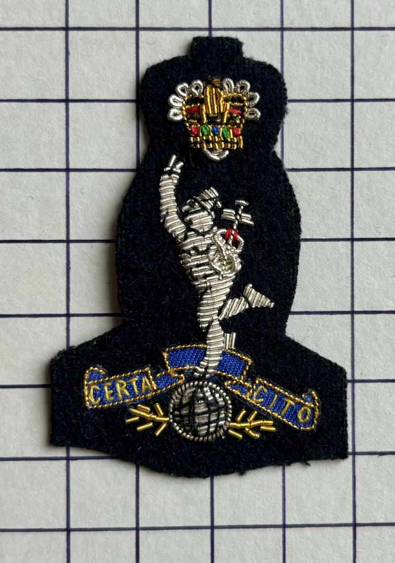 Officer's Royal Signals Wire Embroidered Beret Badge