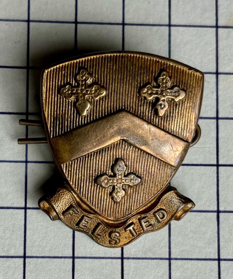 Felsted Essex School Officer Training Corps (OTC) Cap Badge