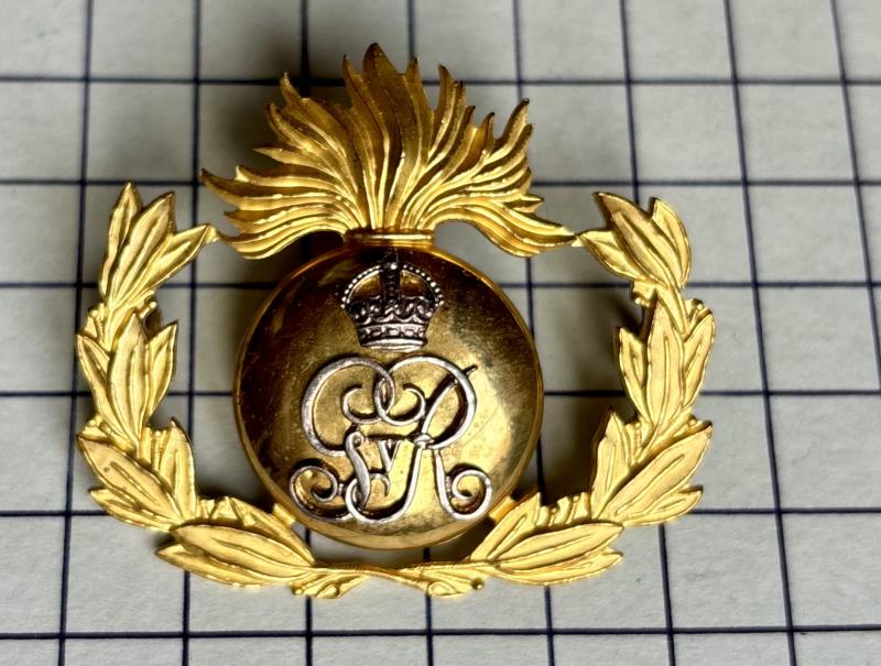 Silver Plate & Gilt Band of HM Royal Marines Portsmouth (HMS Nelson) Cap Badge