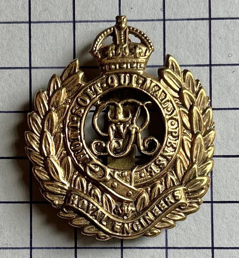 1910-35 Royal Engineers (RE) GV Brass Other Ranks Cap Badge