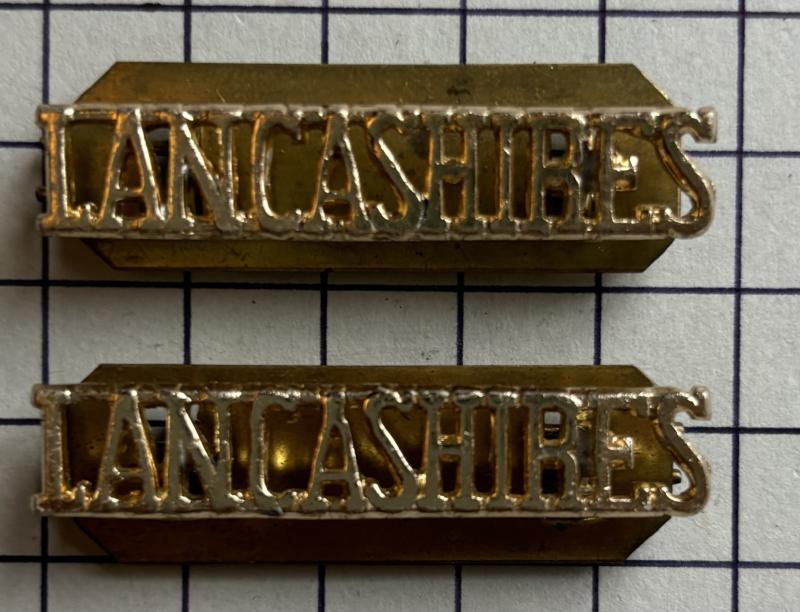 Pair Lancashires (Queen's Lancashire Regiment) Anodised Aluminium Army Staybrite Shoulder Title Badges