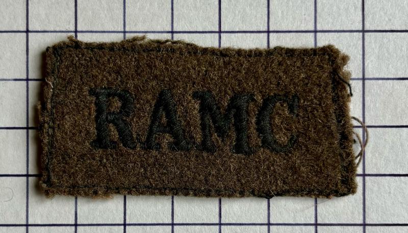 WW2 Royal Army Medical Corps (RAMC) Cloth Shoulder Title Badge